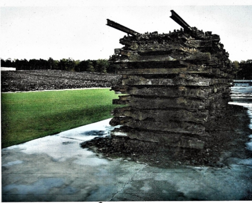 18. Scheiterhaufen in Belzek Foto HP